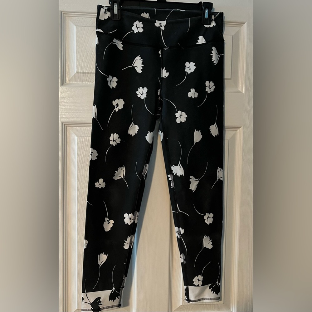 Fabletics black and white floral leggings size M